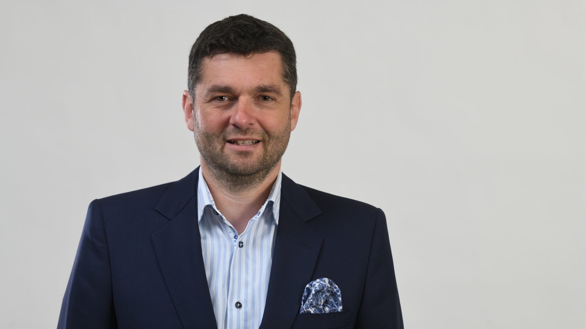„Vážím si podpory ostatních pojišťoven a kolegů v prezidiu,“ říká znovuzvolený prezident České asociace pojišťoven Martin Diviš. Foto: ČAP