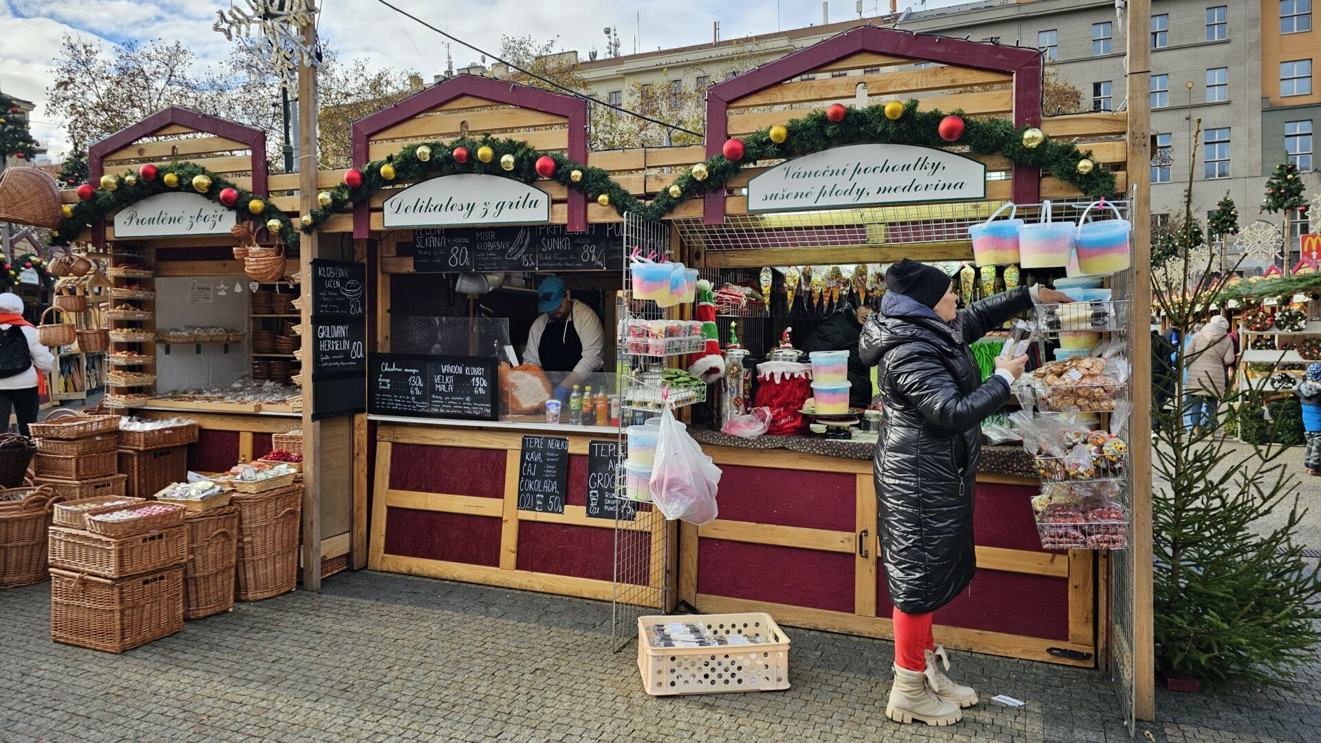 Prodej na vánočních trzích patří mezi nejčastěji poptávané brigády v adventním čase. Foto: faei.cz/Pavel Baroch