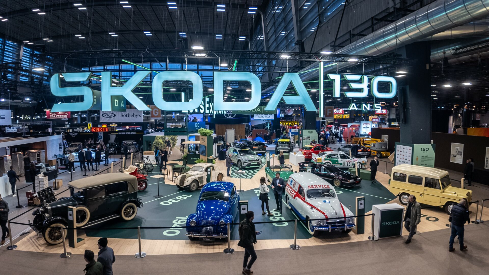 Na výstavě Rétromobil ve Francii automobilka Škoda aktuálně vystavuje 16 exponátů, které svým rokem výroby zasahují do třech století a promyšleně tak prezentují její pestrou a bohatou historii. Foto: Škoda Auto