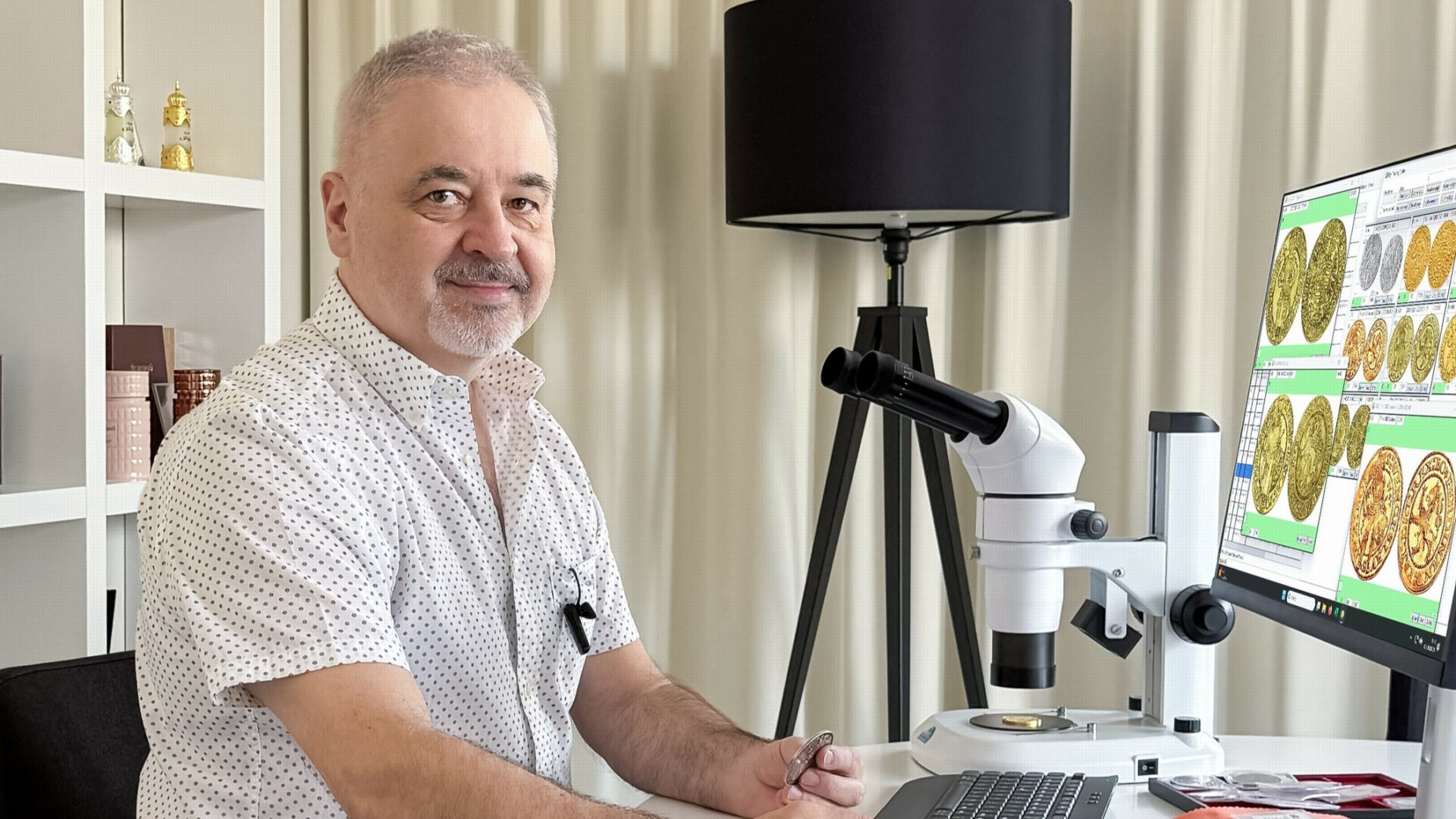 Numismatik Jaroslav Kokolus. Foto: Aukční dům Macho & Chlapovič
