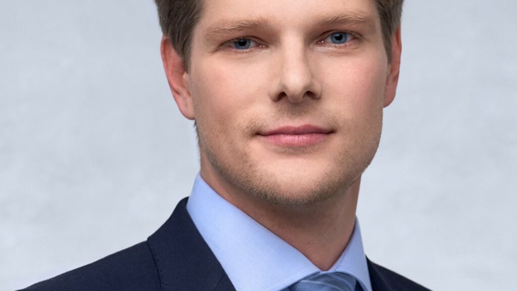 Hned pětice opor advokátní kanceláře Rowan Legal se dočkala povýšení. Na snímku Jiří Mňuk, jenž byl jmenován řídícím partnerem. Foto: Rowan Legal