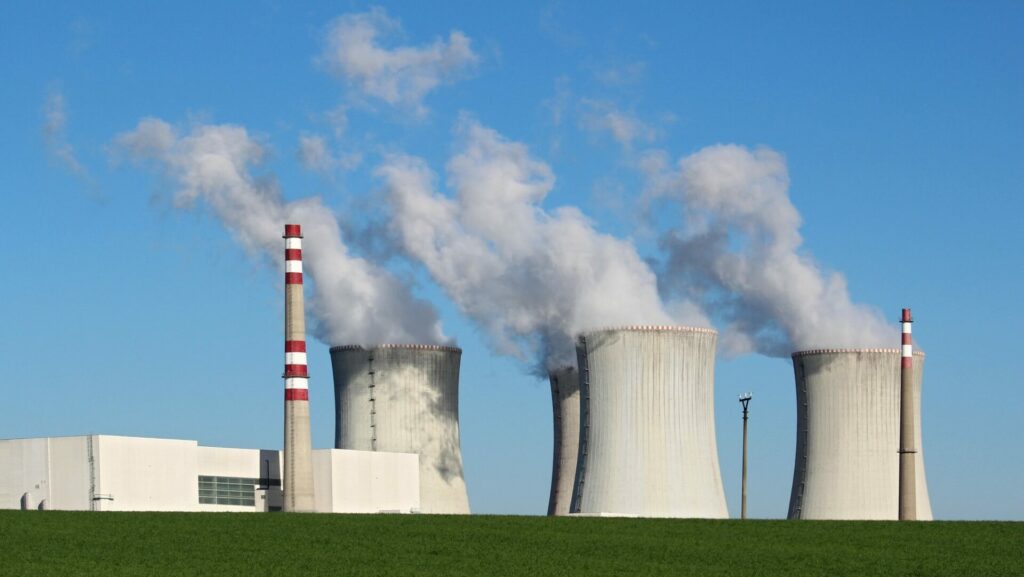 Agentura Moody's výrazně zlepšila ratingový výhled společnosti ČEZ, hodnotí ji nejlépe za posledních více než devět let. Ilustrační foto: Depositphotos.com