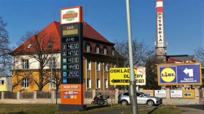 Pohonné hmoty v Česku mohou kvůli emisním povolenkám EU zdražit o takřka 18 korun za litr. Ilustrační foto: faei.cz