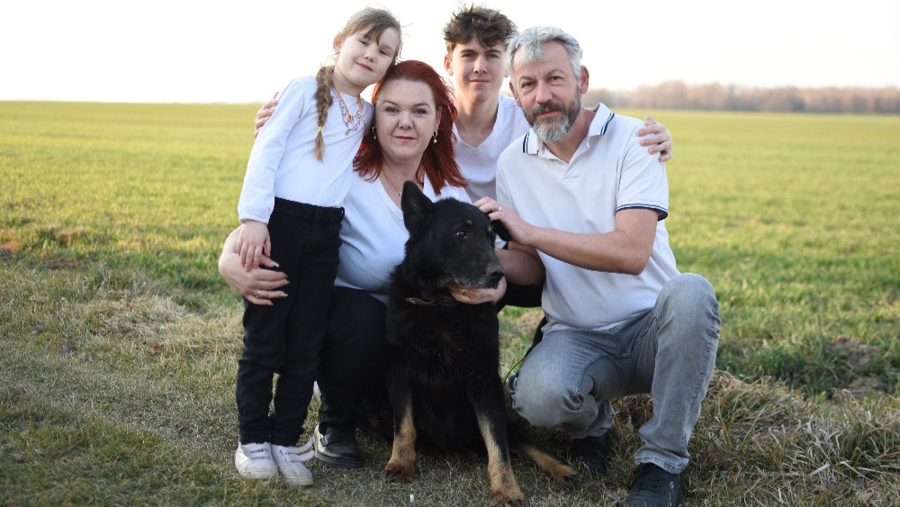 Poté, co sama onemocněla, rozhodla se Pavla nechat proti HPV naočkovat své děti. Foto: Rodina pacientky Pavly