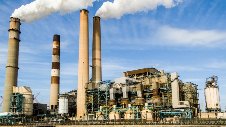 Postkrizové ceny energií i nadále zatěžují tuzemskou průmyslovou výrobu. Ilustrační foto: Pixabay.com