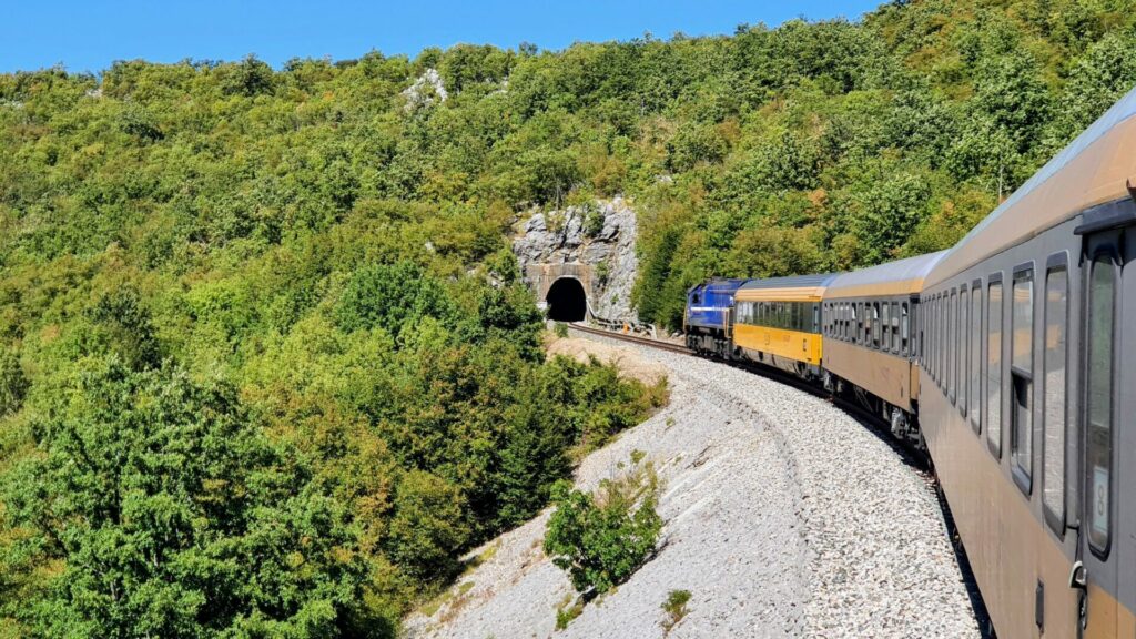 Čeští turisté si k cestě na dovolenou stále častěji vybírají vlak. Ilustrační foto: faei.cz/Pavel Baroch