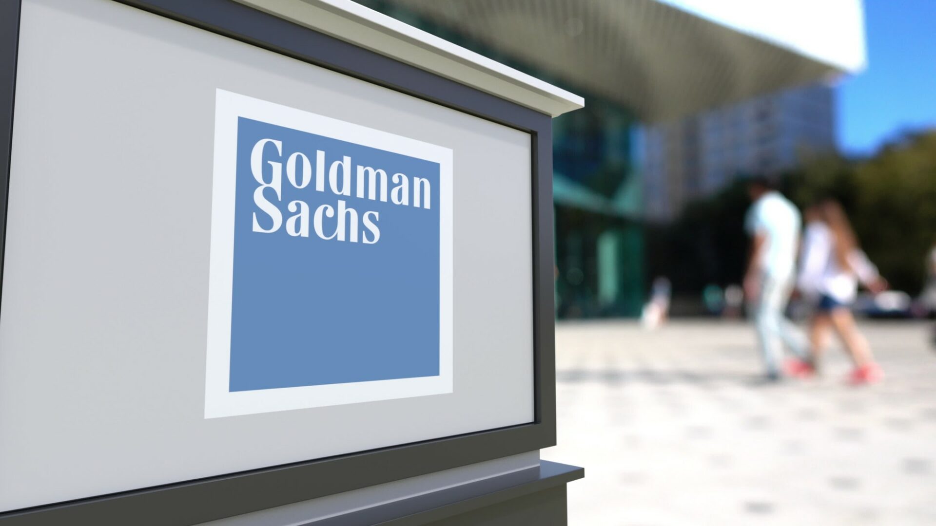 Americká banka Goldman Sachs ve svých prohlášeních podpořila myšlenku diverzifikace mezi alternativními aktivy, jako je zlato a ropa.