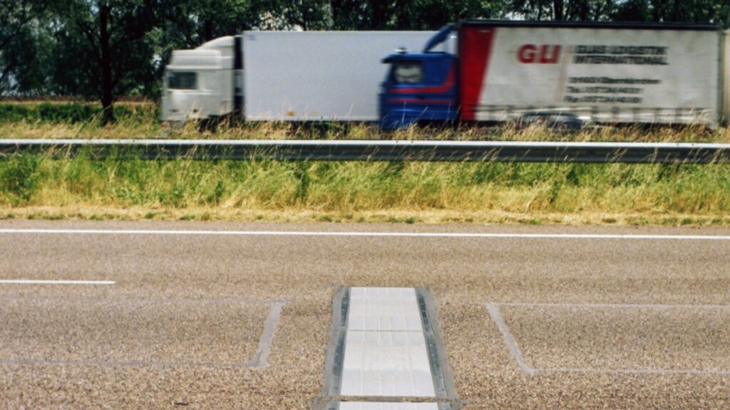 Bez důvěry v kvalitu měření vozidel nemohou dopravci nést odpovědnost za výsledky. Ilustrační foto: DVK-RWS – https://beeldbank.rws.nl/, Attribution, https://commons.wikimedia.org/w/index.php?curid=95763020