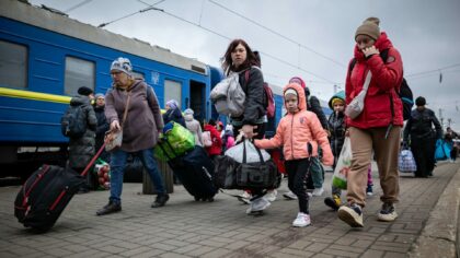 Ze všech zemí světa poskytlo více peněz uprchlíkům než Česko v přepočtu na obyvatele pouze Polsko. Ilustrační foto: Depositphotos.com