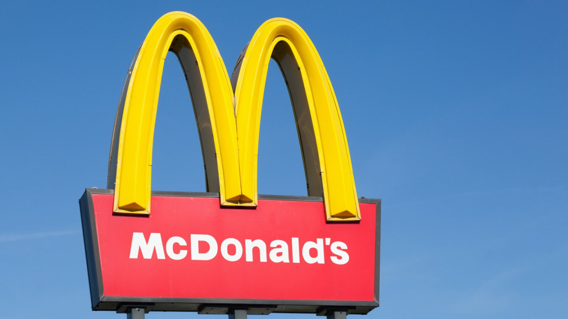 Akcie McDonald's, včetně dividend, přinesly za poslední rok výnos téměř 20 procent. To je dvakrát více než index S&P 500. Ilustrační foto: Depositphotos.com