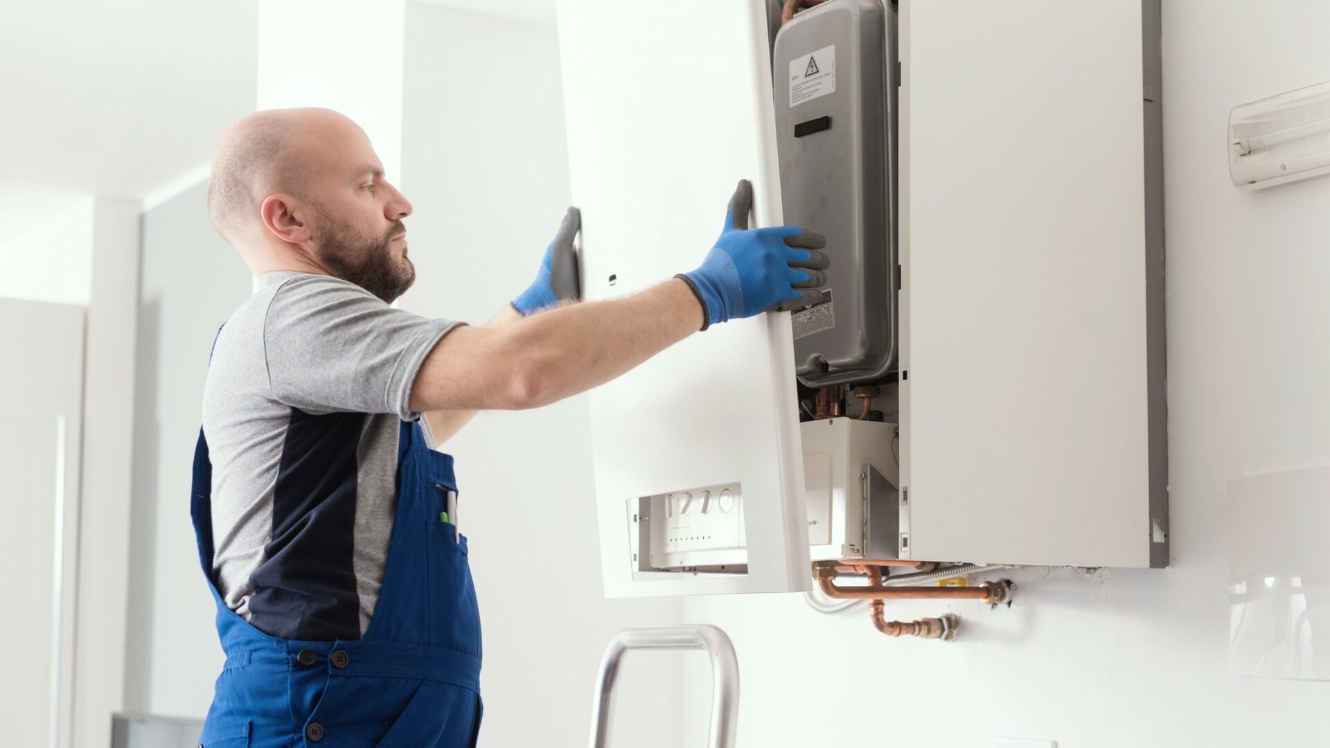 Moderní plynové kotle jsou sice víceméně bezúdržbové, ale potřebují pravidelnou revizi. Ilustrační foto: Depositphotos.com