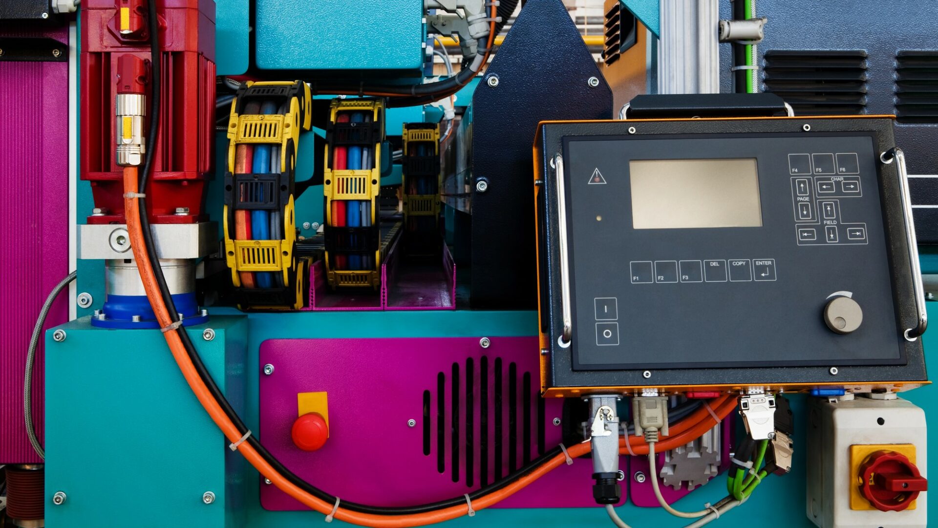 Nákup technologií, strojů nebo software lze často načasovat tak, aby podniky maximálně využily daňové výhody. Ilustrační foto: Depositphotos.com
