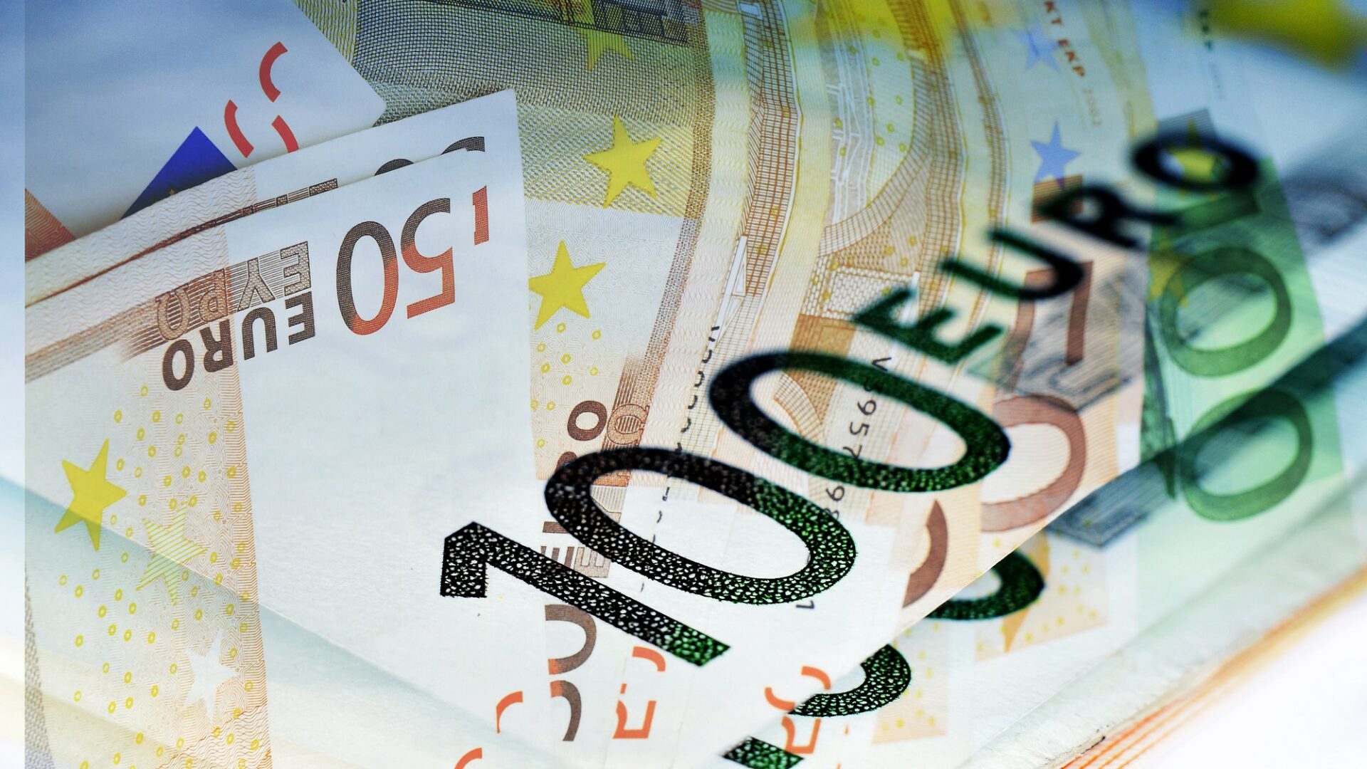 Předběžné výsledky průzkumu PMI za letošní září hlásí další zlepšení celkových podmínek v ekonomice eurozóny. Ilustrační foto: Depositphotos.com