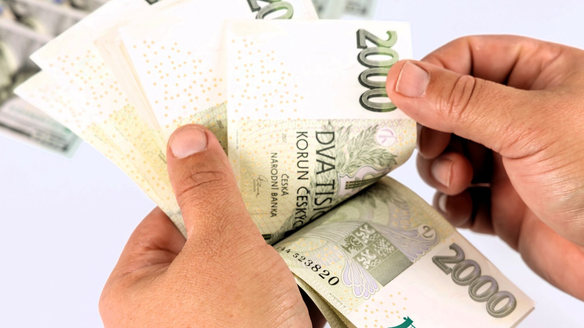 České domácnosti se v nejistých časech víc zaměřují na spoření. Ilustrační foto: Depositphotos.com