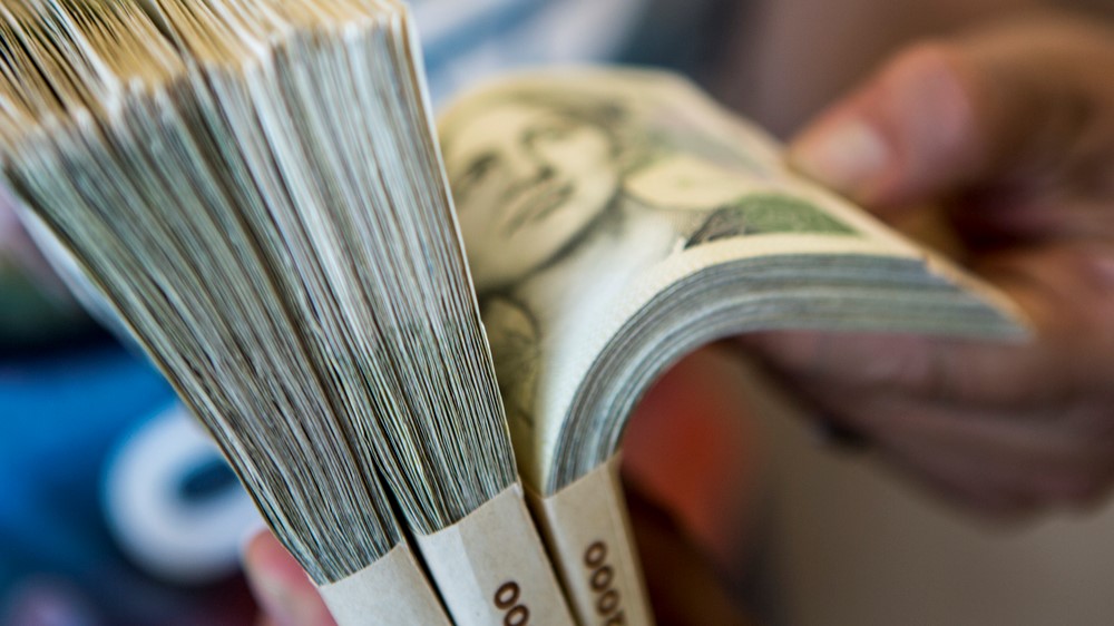 Nový systém zpřísní podmínky pro uznání nároku na superdávku. Finanční limit pro tzv. majetkový test bude pro jednotlivce 200 000 korun. Ilustrační foto: Depositphotos.com