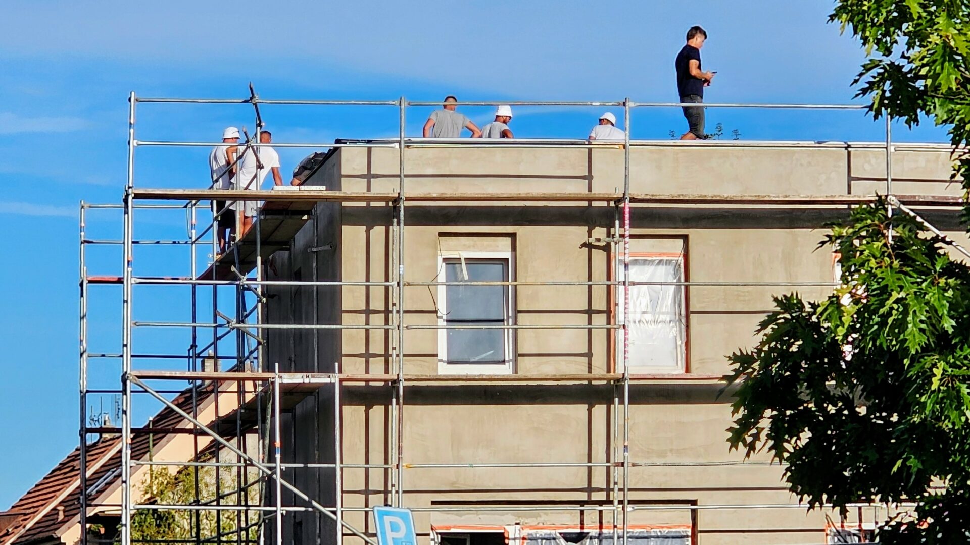 Mezi obory, které se neobejdou bez zahraničních dělníků, patří dlouhodobě stavebnictví. Ilustrační foto: faei.cz/Pavel Baroch