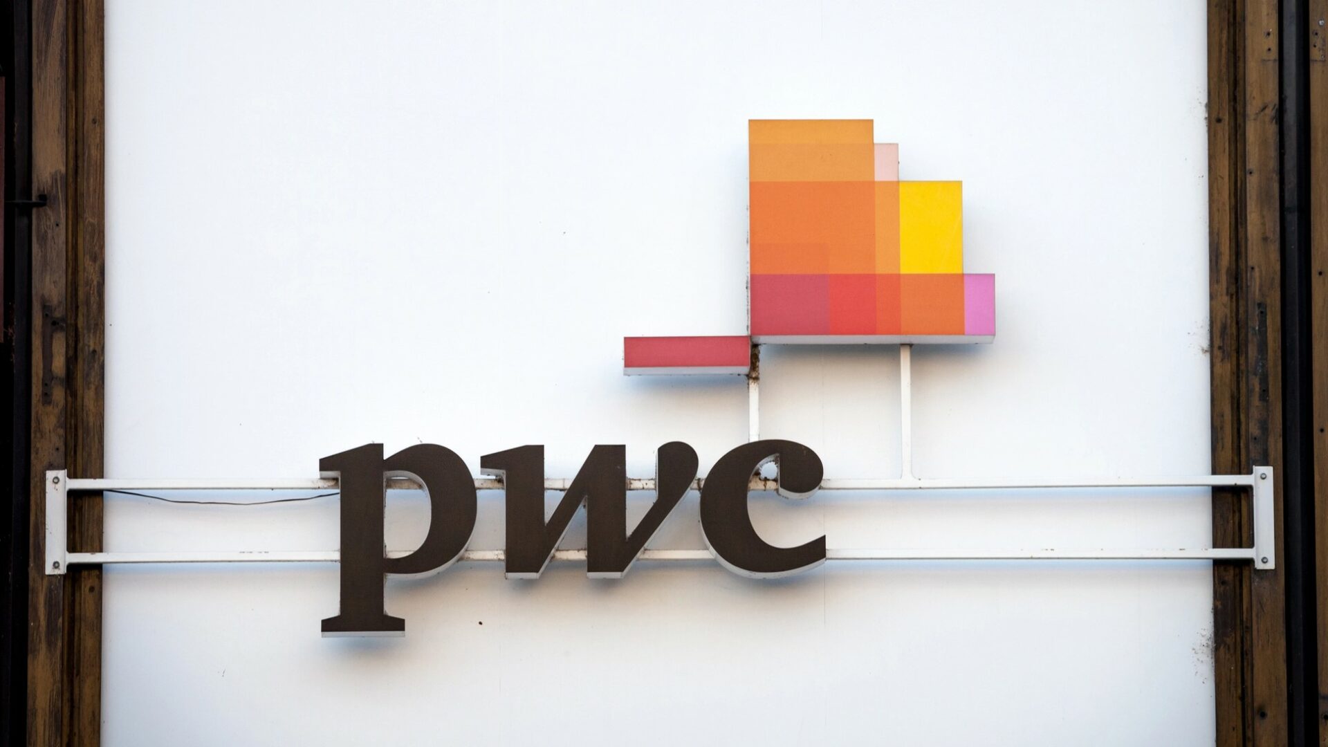 Studie PwC k povolenkám EU ETS 2 pracuje s nerealisticky nízkými odhady budoucí ceny povolenek, které jsou v příkrém rozporu s mezinárodním akademickým i tržním konsensem. Ilustrační foto: Depositphotos.com