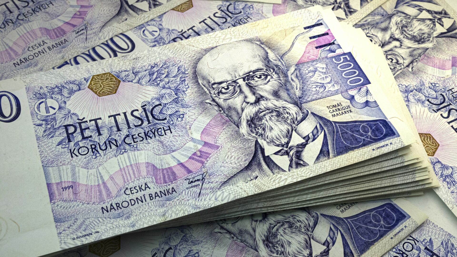 Tempo růstu českého veřejného zadlužení opět nabírá na obrátkách, po dvou letech se vrací nad 300 miliard korun ročně. Ilustrační foto: Depositphotos.com