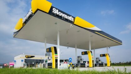 Slovenská energetická společnost Slovnaft obvinila provozovatele chorvatského ropovodu Adria, že mu zastavil dodávky ropy. Ilustrační foto: Slovnaft