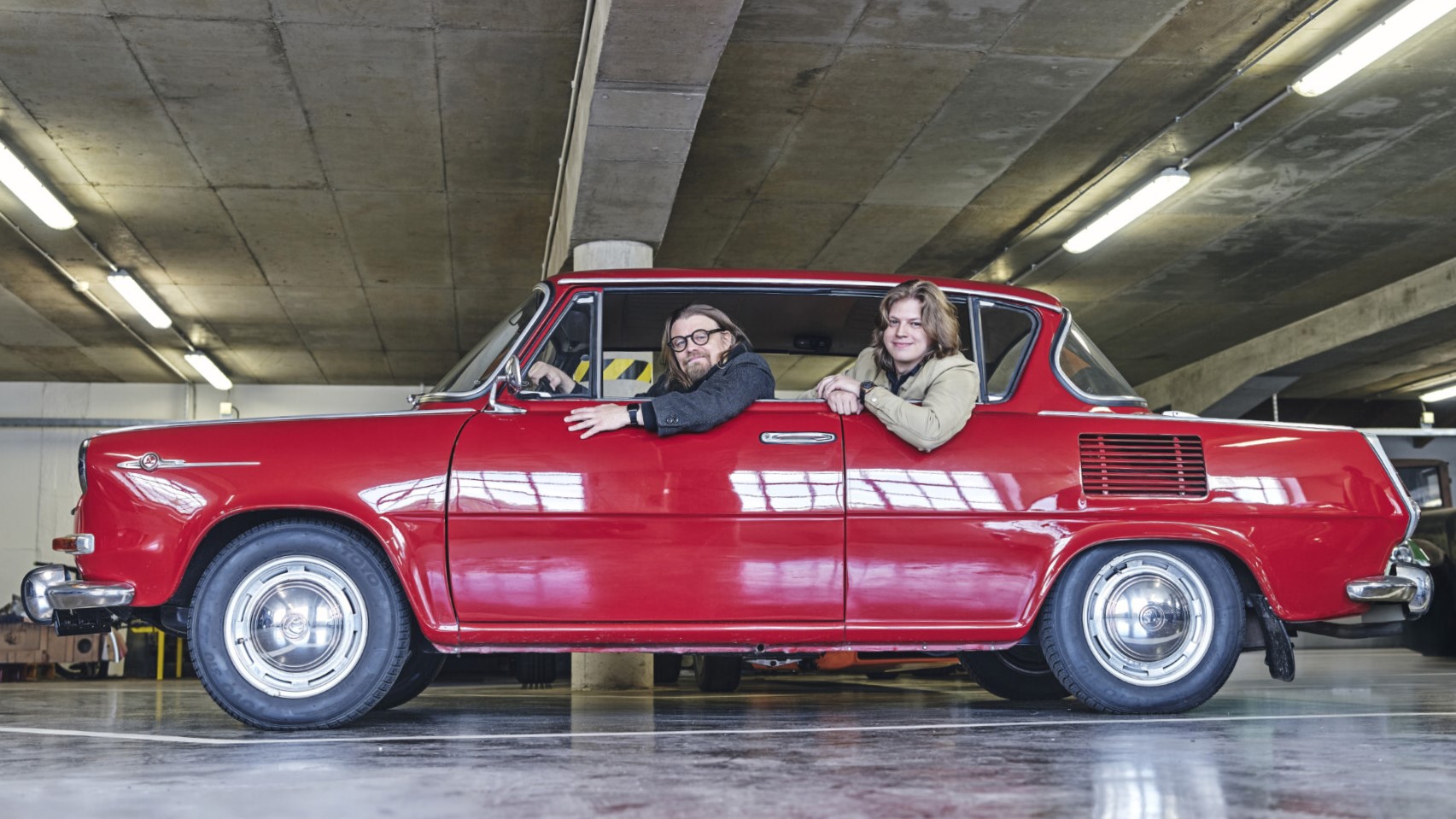 Designéři mladoboleslavské automobilky Antti Savio (vlevo) a David Stingl. Foto: Škoda Auto