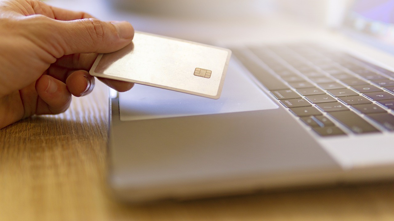 Tržby rostou rychleji v e-shopech než v kamenných obchodech. Ilustrační foto: Pixabay.com