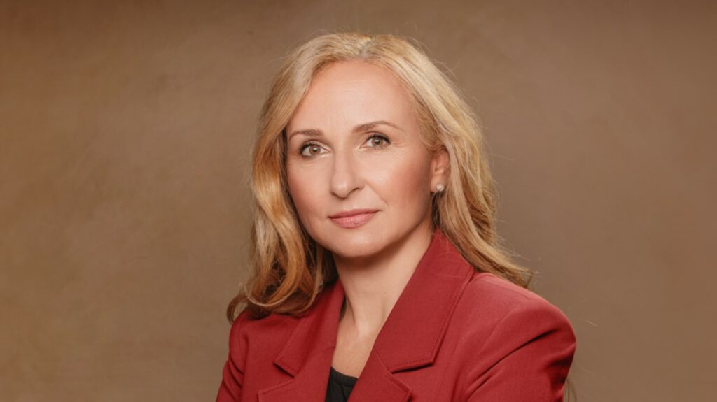 „Mojí vizí je ještě více propojit byznys s HR strategií a vytvořit prostředí, kde se lidé budou cítit motivovaní,“ říká Jana Rohlová. Foto: Raben Group