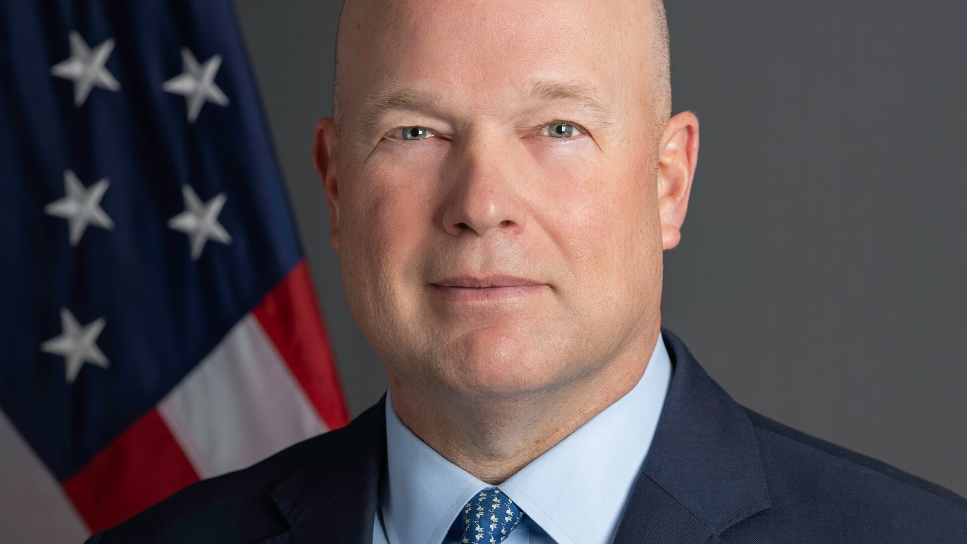 Americký velvyslanec při NATO Matt Whitaker se nechal slyšet, že by Maďarsko a Slovensko měly přijít s plánem na odstřižení se od ruské ropy. Ilustrační foto: United States Department of State - https://nato.usmission.gov/wp-content/uploads/sites/28/2025/04/Matthew-Whitaker-8x10_2.jpg, Public Domain, https://commons.wikimedia.org/w/index.php?curid=168835515