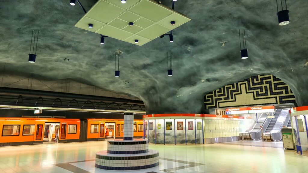 Jen v Helsinkách je více než 5 500 veřejných krytů, včetně částí metra, pro 900 000 lidí. Ilustrační foto: Depositphotos.com