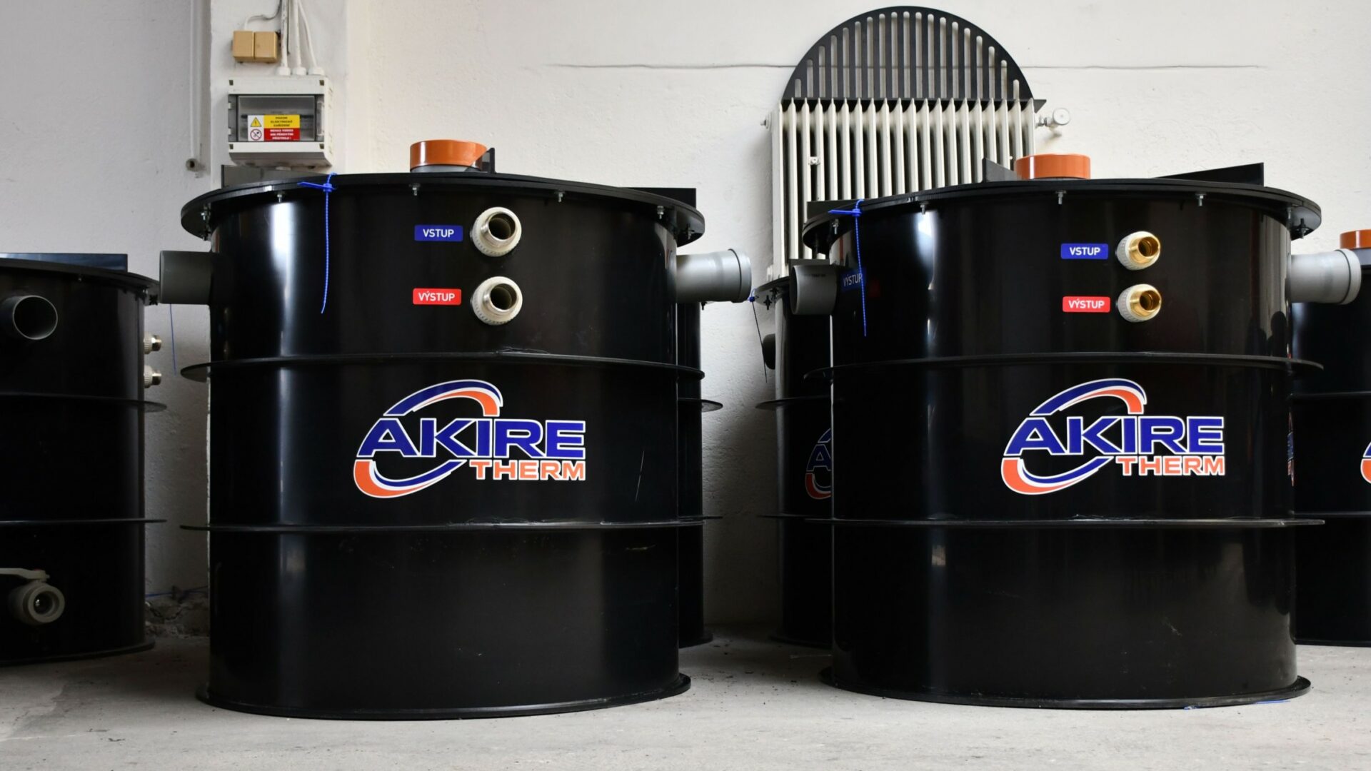 Technologie Akiretherm je plně automatická a nepotřebuje elektřinu ani obsluhu, funguje čistě na fyzikálních principech proudění vody. Foto: Akire
