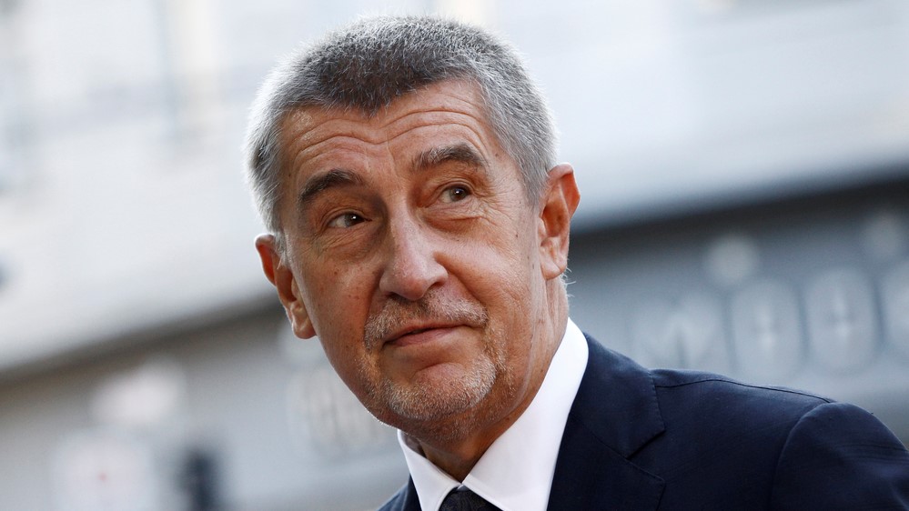 Nová vláda Andreje Babiše dostane hned na startu velký vánoční dárek. Ilustrační foto: Depositphotos.com