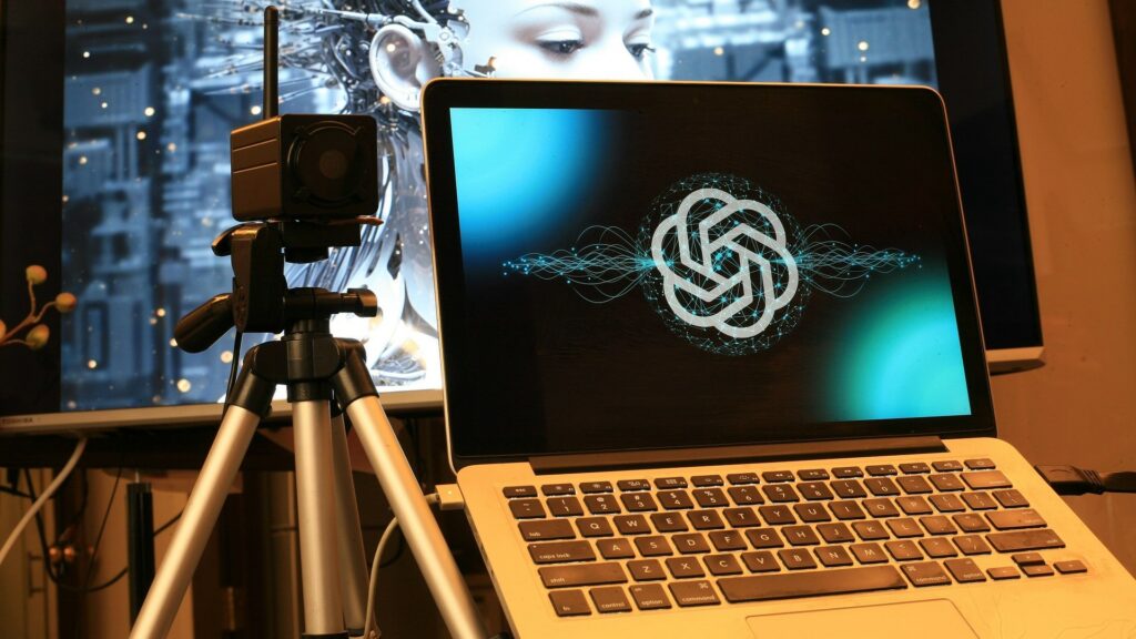 Nástroje umělé inteligence jsou stále využívanější, výrazně vyšší uplatnění mají mezi mladší generací a lidmi s vyšším dosaženým vzděláním. Ilustrační foto: Pixabay.com