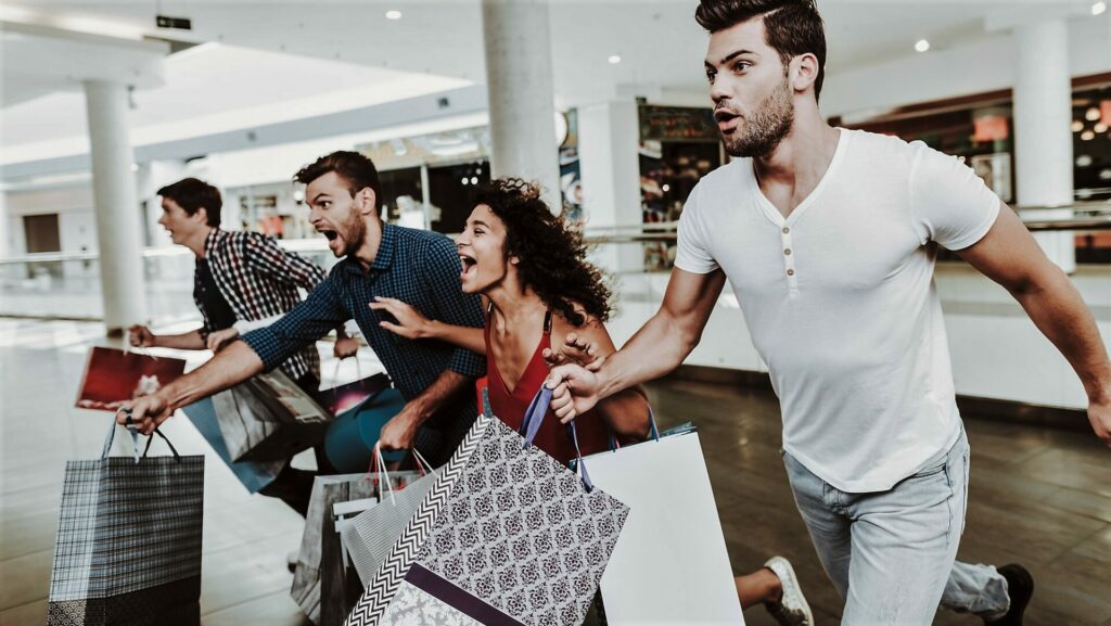 Období předvánočního slevového šílenství je tady. Obchodníci se předhánějí ve výši slev, v jejich prezentaci mají ale ruce svázané zákonem. Ilustrační foto: Depositphotos.com