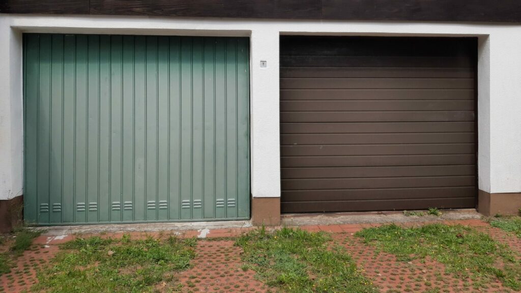 Garáže v Česku za posledních deset let zdražily úplně stejně jako byty, cena metru čtverečního vzrostla o takřka 210 procent. Ilustrační foto: Depositphotos.com