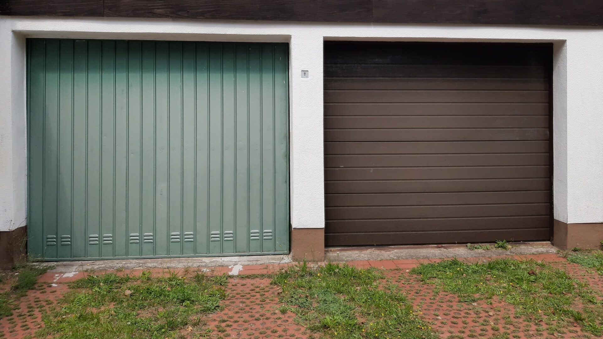 Garáže v Česku za posledních deset let zdražily úplně stejně jako byty, cena metru čtverečního vzrostla o takřka 210 procent. Ilustrační foto: Depositphotos.com