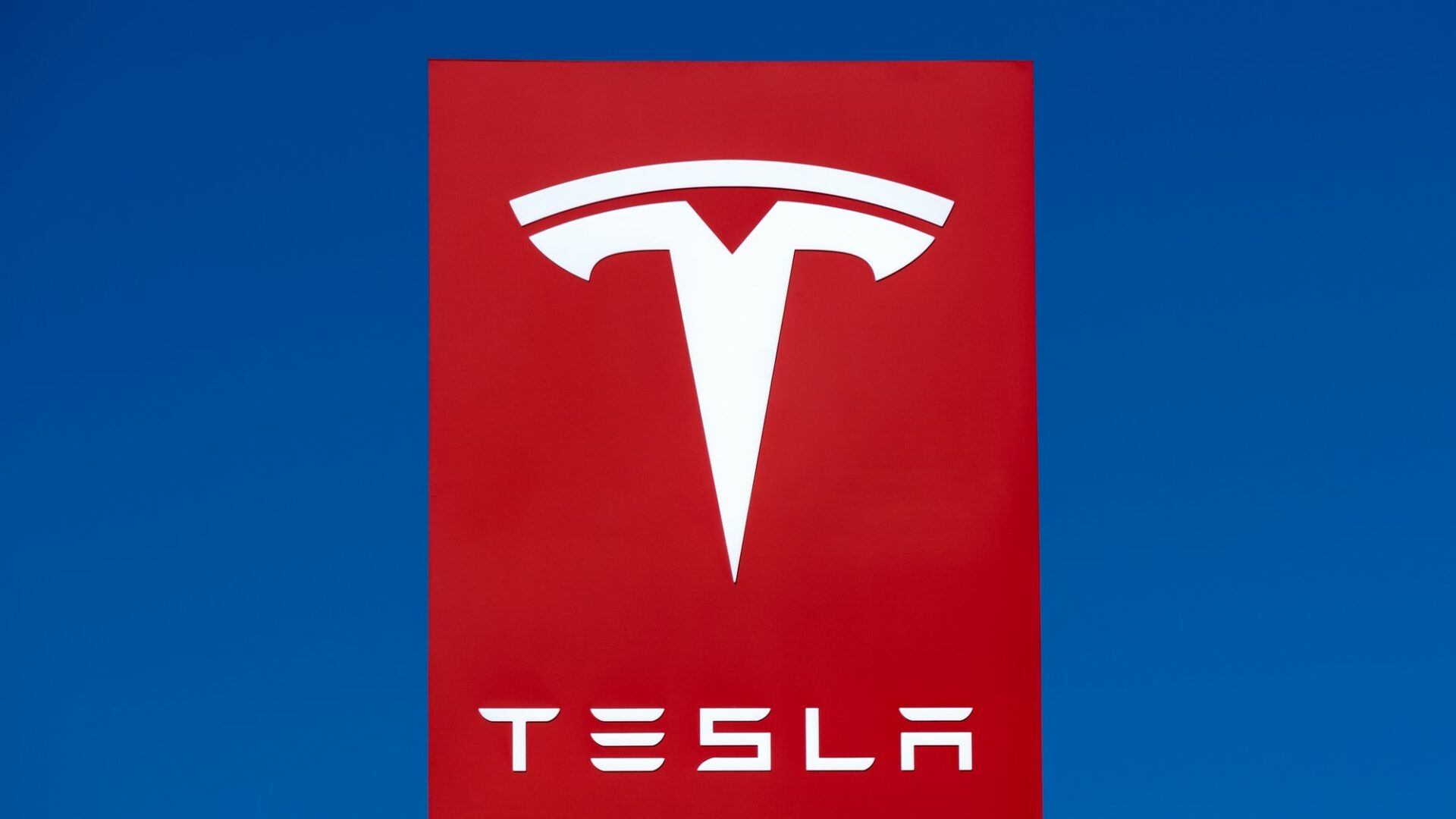 Tesla svými čtvrtletními výsledky opět překvapila trh. Tentokrát však ne tak, jak by si investoři přáli. Ilustrační foto: Depositphotos.com