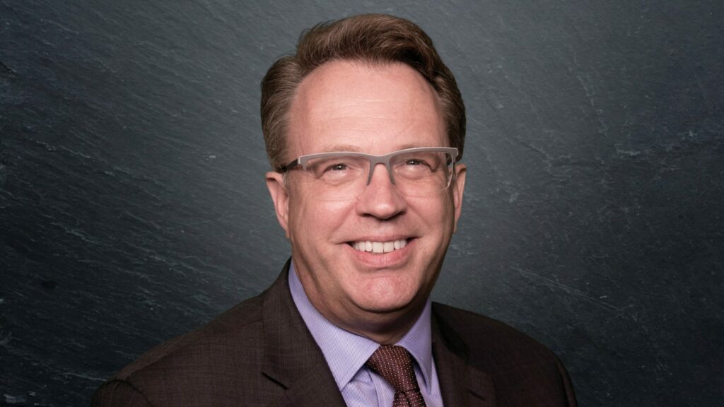 Prezident newyorského Fedu John Williams uvedl, že v prosinci očekává možnost snížení úrokových sazeb centrální banky, protože oslabený trh práce představuje větší riziko než vyšší inflace. Zdroj: Federal reserve bank of New York