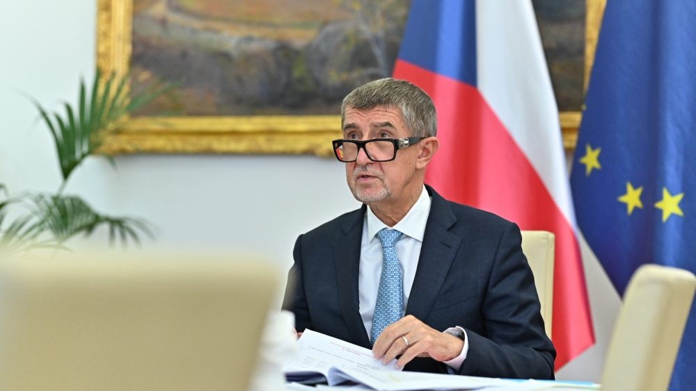 Babiš nemluví pravdu, když tvrdí, jak je kvůli politice popotahován policií a soudy. Politické funkce ho naopak chrání. Ilustrační foto: Úřad vlády ČR