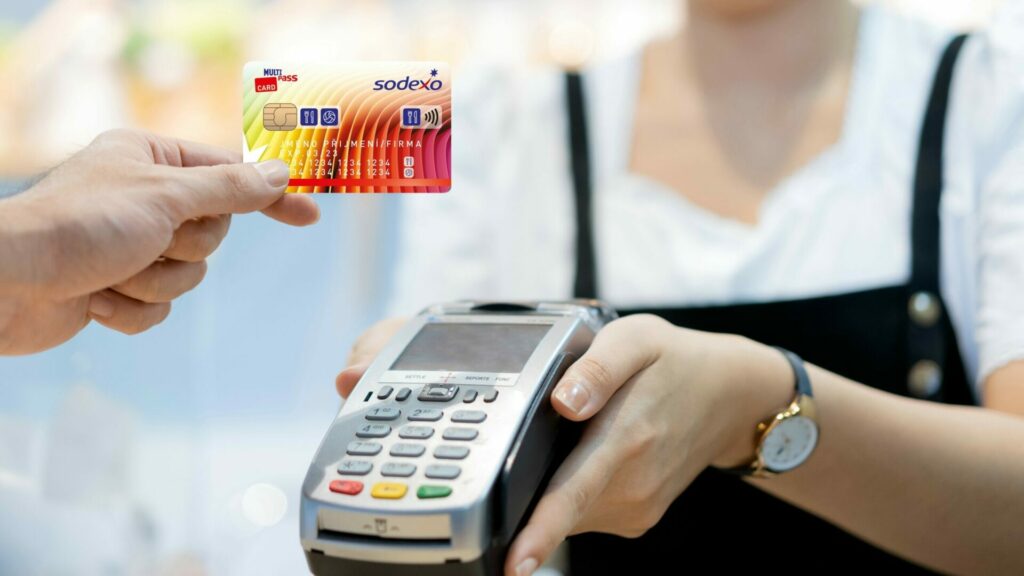 Nejvýhodnější stravenka pro rok 2026 má hodnotu 235 korun. Ilustrační foto: Sodexo Benefity