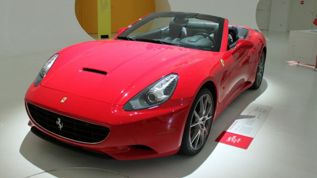 Ferrari je nejrozšířenější luxusní značkou ve firemních garážích českých firem. Ilustrační foto: faei.cz