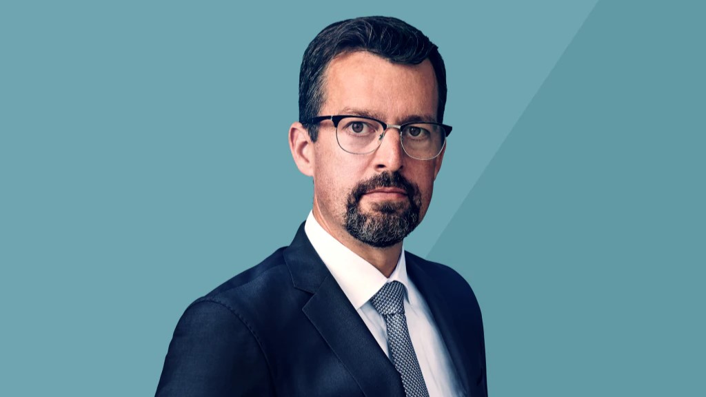 Letošní Šokující předpovědi Saxo pro příští rok pokrývají široké spektrum témat, říká John J. Hardy, globální vedoucí makrostrategie investiční banky.