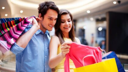 Současným tahounem ekonomiky je spotřeba domácností, tedy ochota utrácet. Ilustrační foto: Depositphotos.com