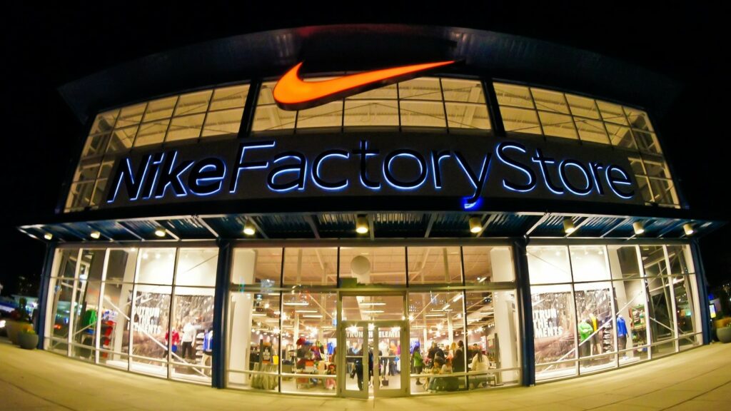 Nike musí oživit zastaralý sortiment a napravit vztahy s velkoobchodníky poškozené neúspěšným pokusem o přechod na model „Direct-to-Consumer“. Ilustrační foto: Pixabay.com