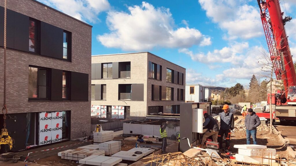 Růst stavebnictví letos v říjnu táhla hlavně bytová výstavba. Ilustrační foto: Trikaya