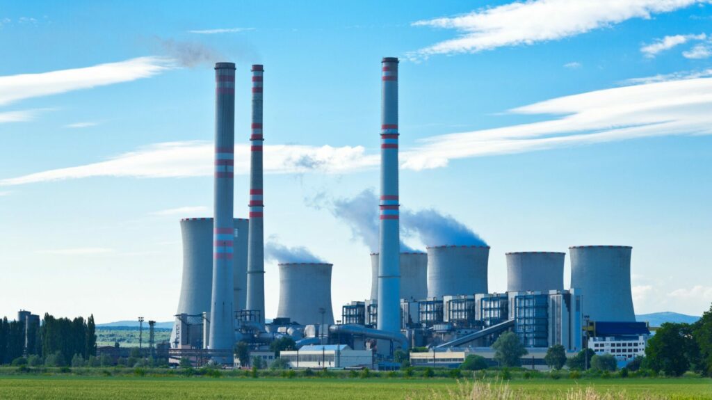 Analýza ČEPS požaduje zachovat částečný provoz Elektrárny Chvaletice. Ilustrační foto: Depositphotos.com