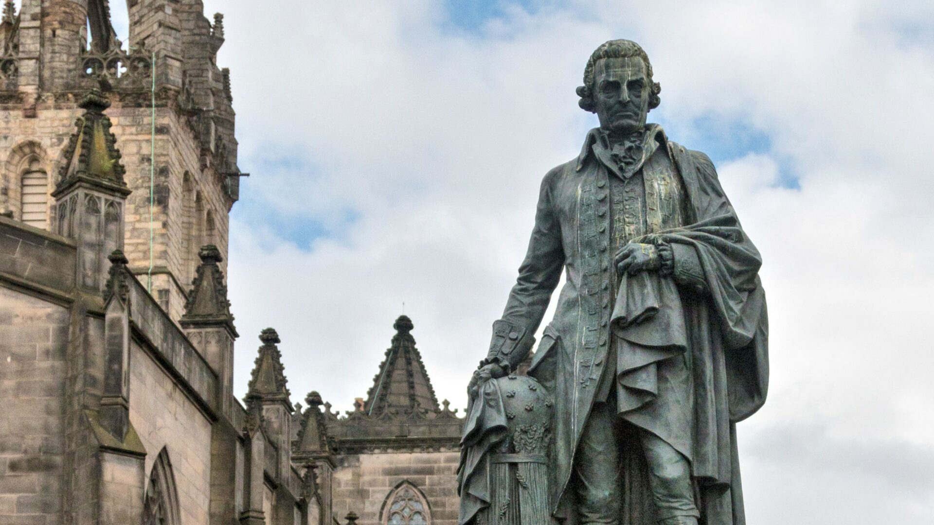 Smithova socha v Edinburghu. Ilustrační foto: Alexander Stoddart commons.wikimedia.org/w/index.php?curid=34656567