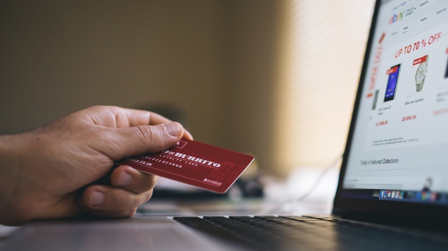 Prodeje prostřednictvím internetu výrazně zrychlily svůj meziroční růst – z říjnových 6,6 procenta na 15,8 procenta v listopadu. Ilustrační foto: Pixabay.com