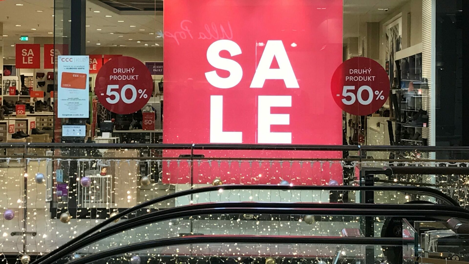 Tržby z povánočních výprodejů e-shopů letos porostou až o 8 %, slevy ale budou spíše nižší. Ilustrační foto: faei.cz