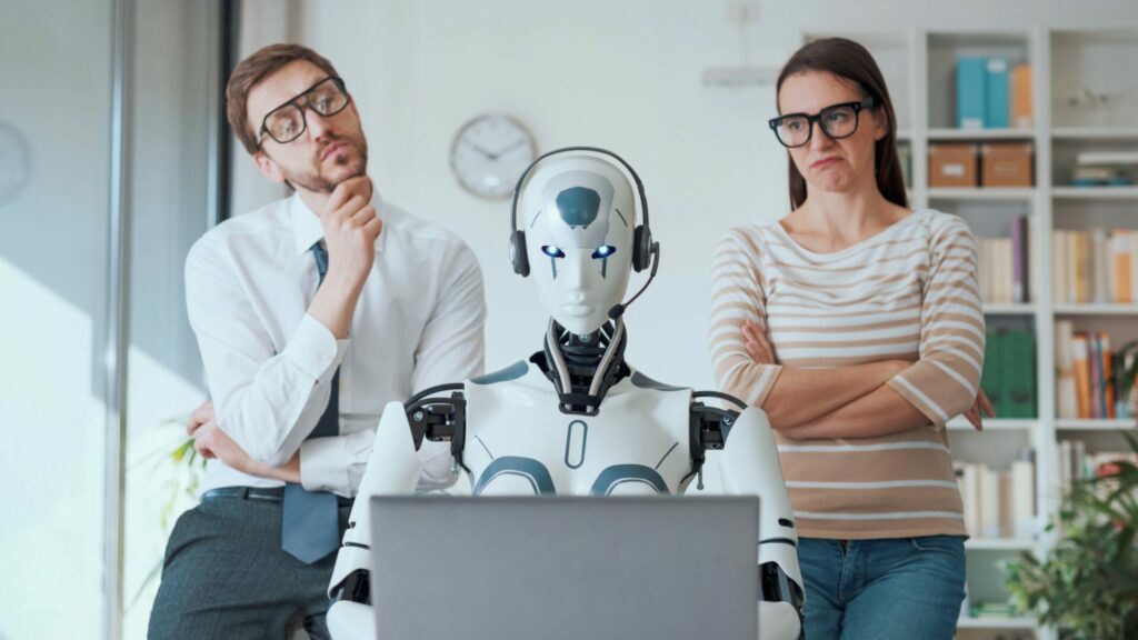 Umělá inteligence zvyšuje výkon pracovníků, aniž by je zatím nahrazovala. Ilustrační foto: Depositphotos.com