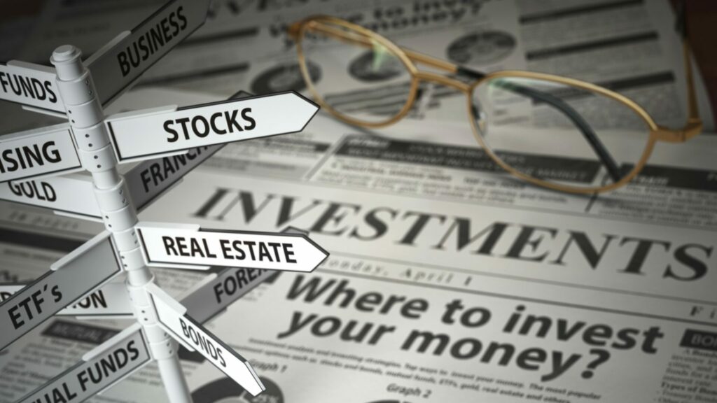 Vyvážené portfolio obvykle obsahuje i další třídy aktiv, zejména dluhopisy, a v menší míře také komodity, například zlato. Ilustrační foto: Depositphotos.com