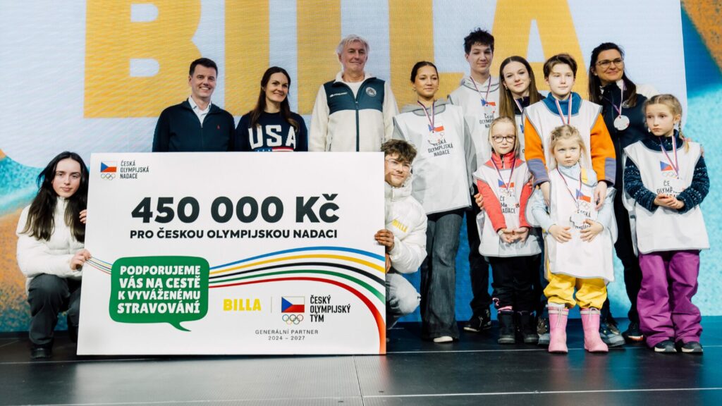 Předání šeku České́ olympijské́ nadaci. Foto: Billa
